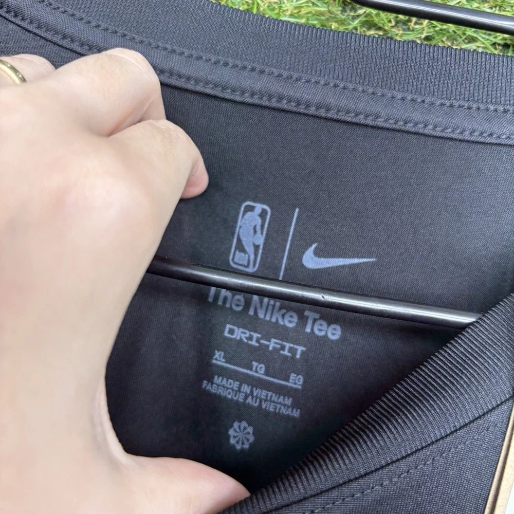 Nike shop confidence